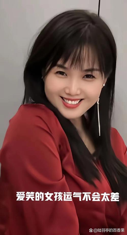 抖音一笑倾城老男孩收割机_一笑倾城抖音走红原因_抖音直播