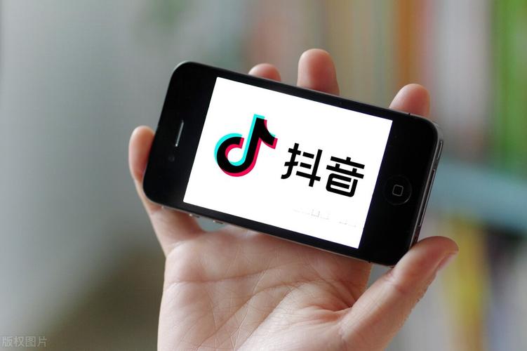 抖音发作品播放量为0?别删,隐藏就行